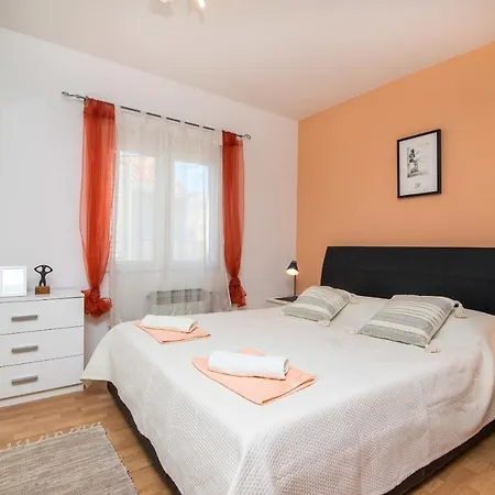 Apartment Maja